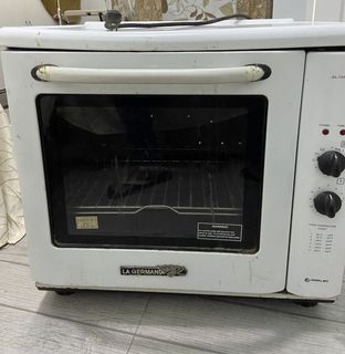 2ND HAND (NEEDS REPAIR) - La Germania Table Top Electric Oven -