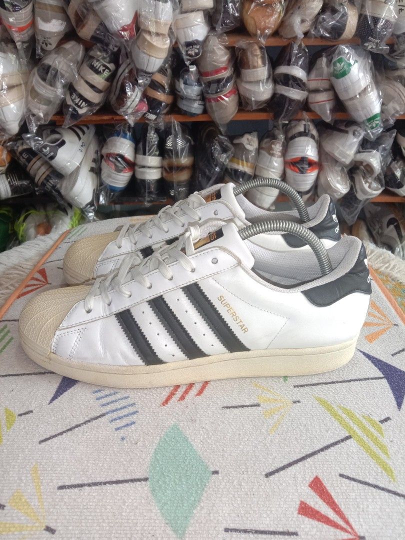 Superstar 27 store
