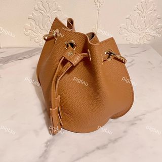 （分類：）位於 。 由 pigtau 提交（商品編號 1287562677，圖片 1）。簡介： 。
