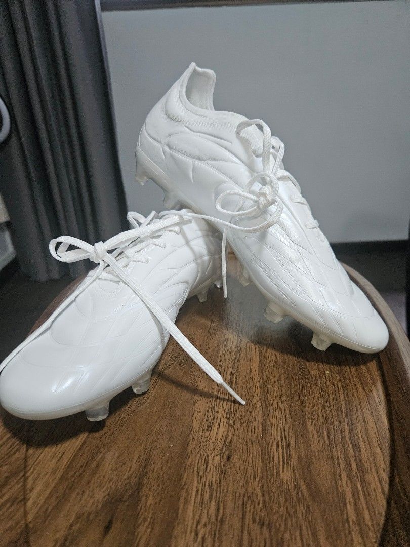 Pure white new arrivals boots