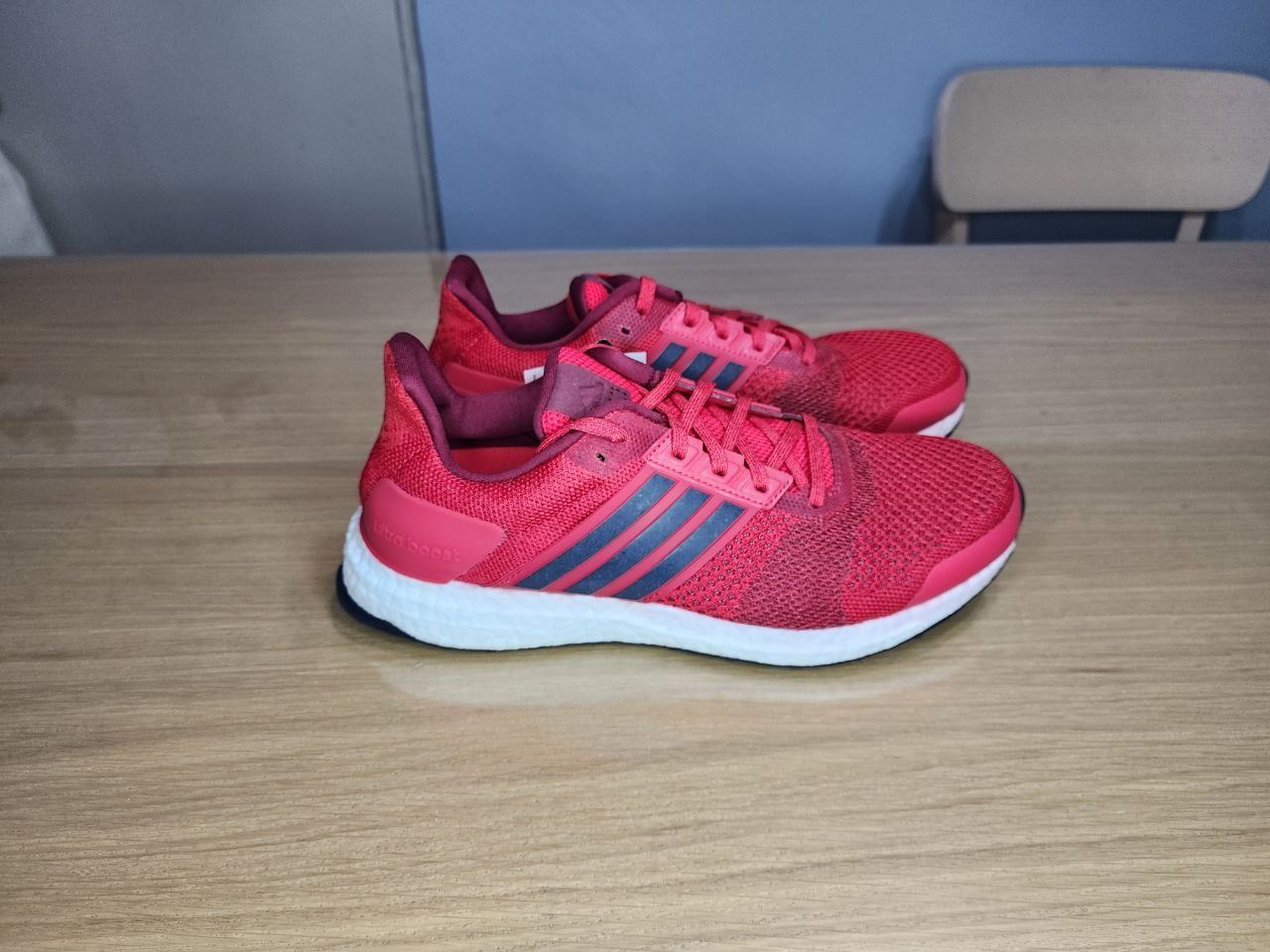 Adidas ultra boost st red deals