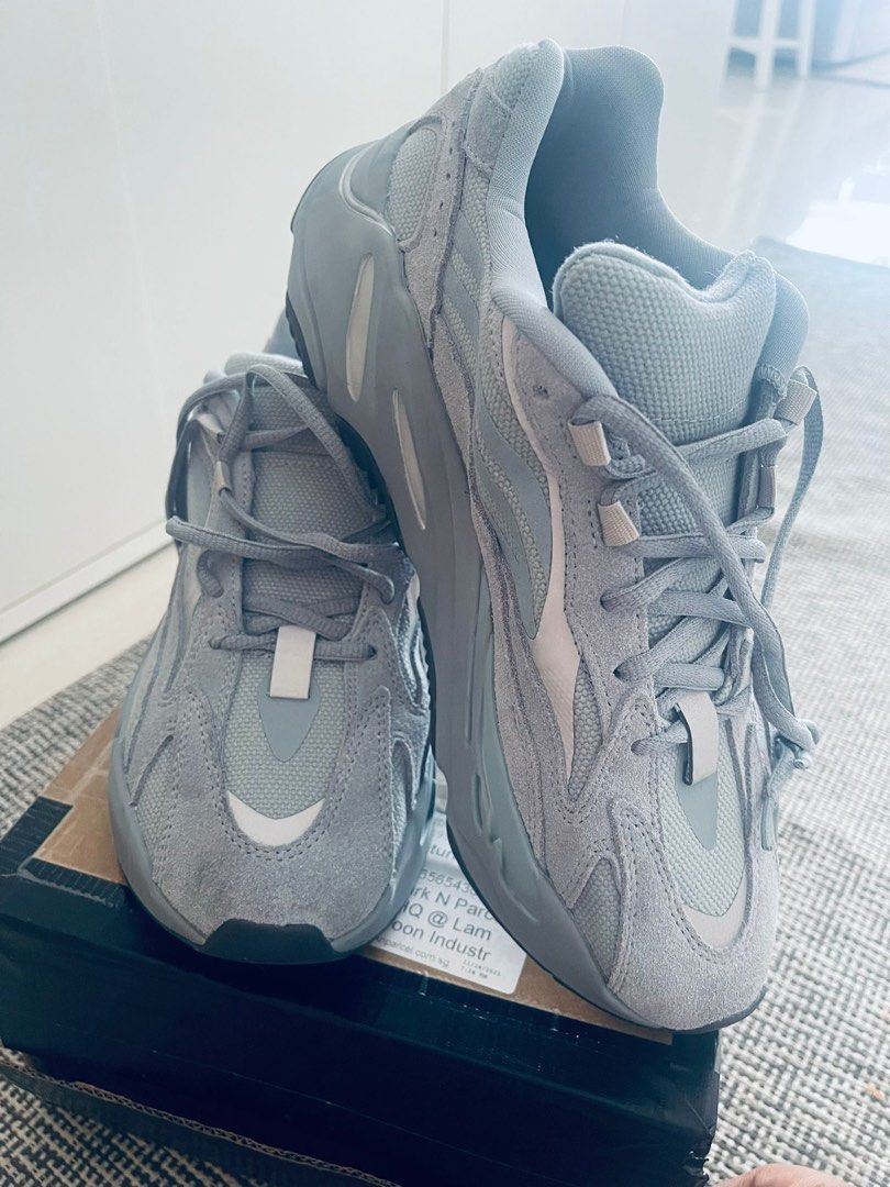 Adidas yeezy boost discount 700 hospital blue