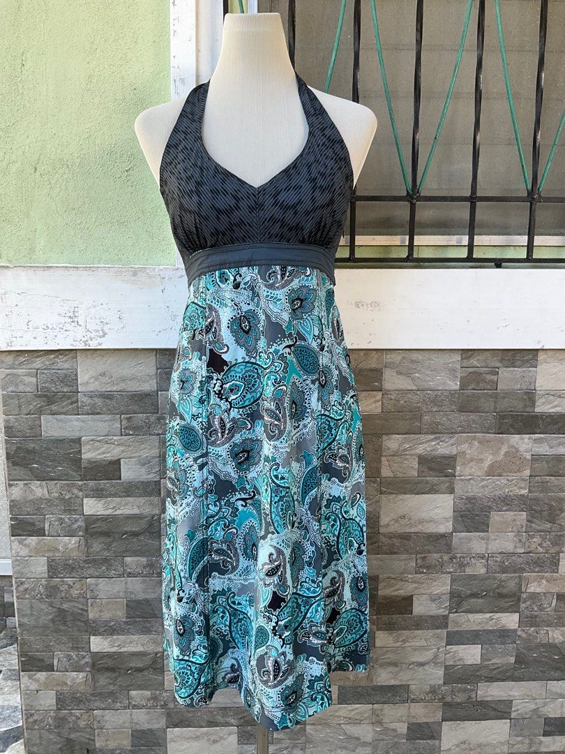 Athleta halter dress top