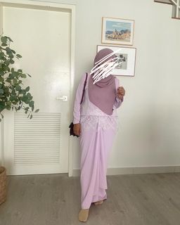 (Category: ) located in . Submitted by Preloved.with.love (Listing ID 1287469720, Image 1). Description: .