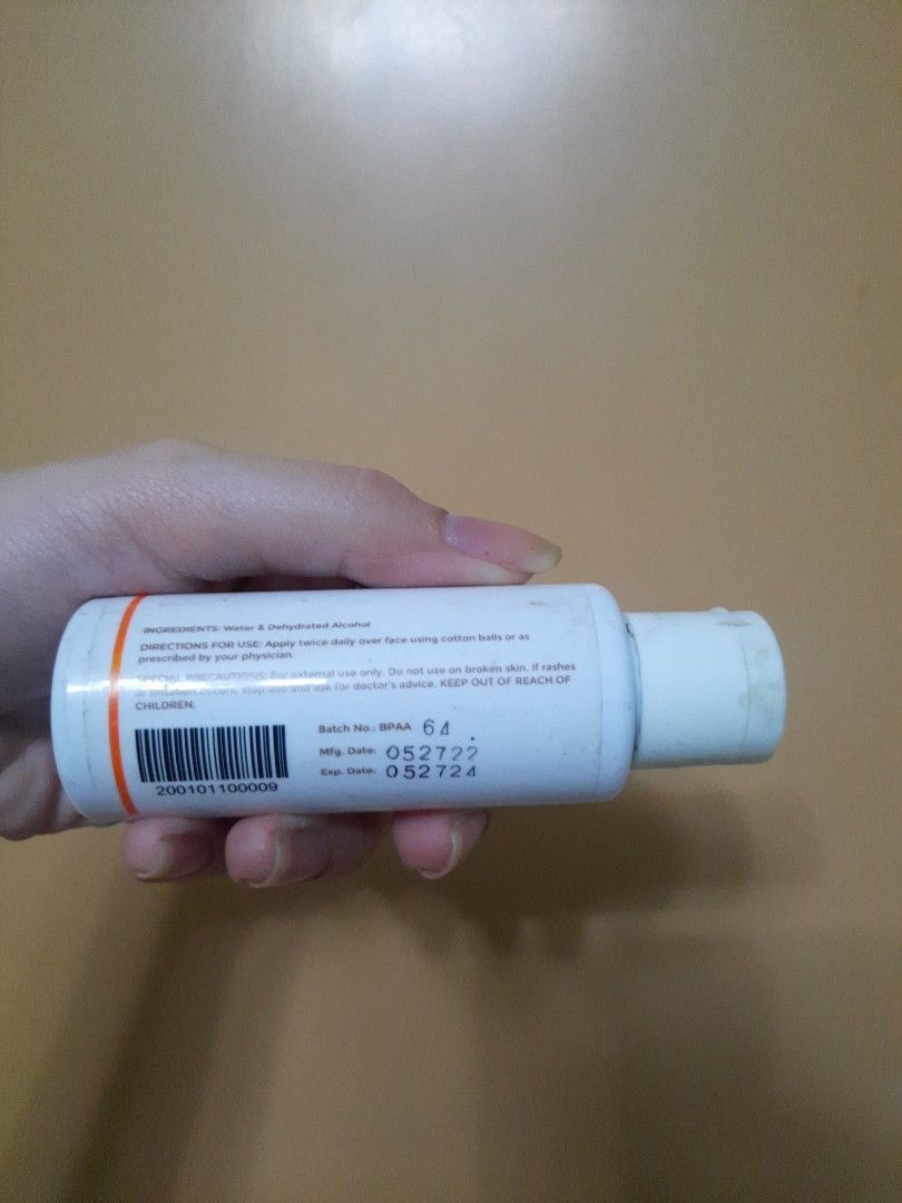 BELO Acne Astringent (Category: Face Care) located in Makati City. Submitted by _visage (Listing ID 1287553545, Image 2). Description: selling my BELO Acne Astringent, which you can only get if you have a prescription from them. RFS: I don't get acne anymore yay! Bought mid-2023. Expires May 2024.