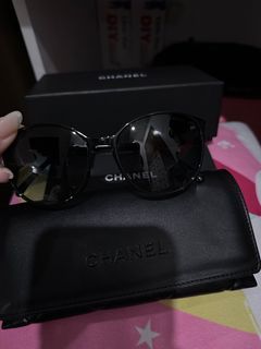 Chanel sunglasses authentic comes complete