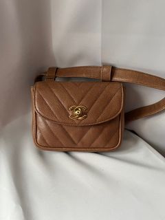 （分類：）位於 。 由 thrift.mint 提交（商品編號 1287570291，圖片 1）。簡介： 。