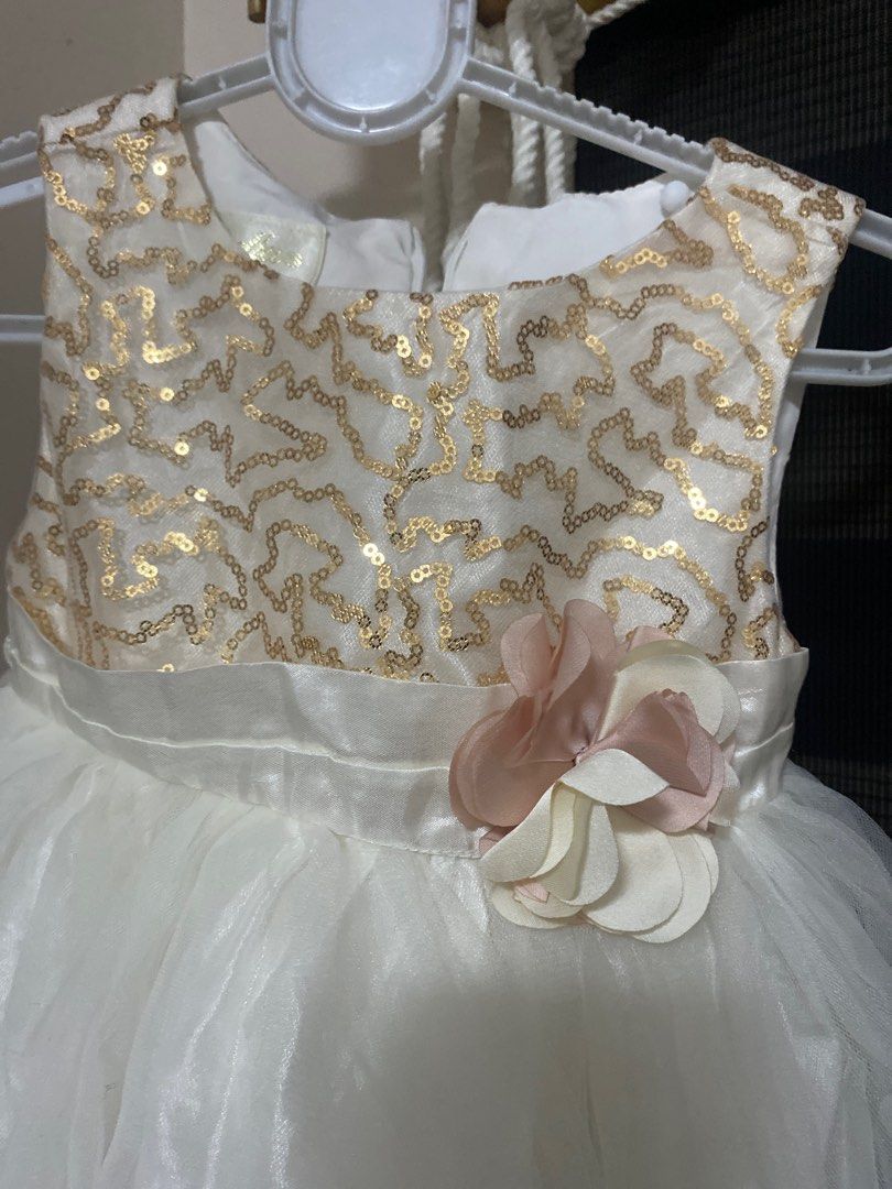 Cinderella Dress (Category: Babies & Kids Fashion) located in Manila. Submitted by declutterwidme (Listing ID 1287495165, Image 3). Description: Fits 12M No issue Almost new Used once only Twilly Sequnce beads are complete and intact.