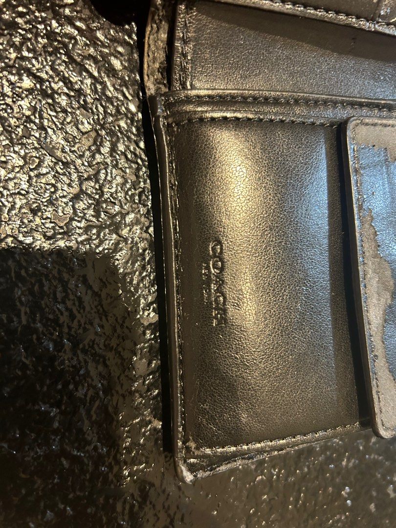 Coach wallet evrn serial number