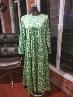 (Category: ) located in . Submitted by LemariPreloved (Listing ID 1287575629, Image 1). Description: .