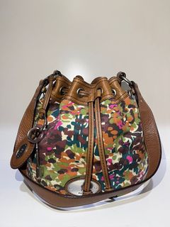(Kategori: ) berada di . Dikirim oleh debsar (ID iklan 1287329798, Gambar 1). Deskripsi: .