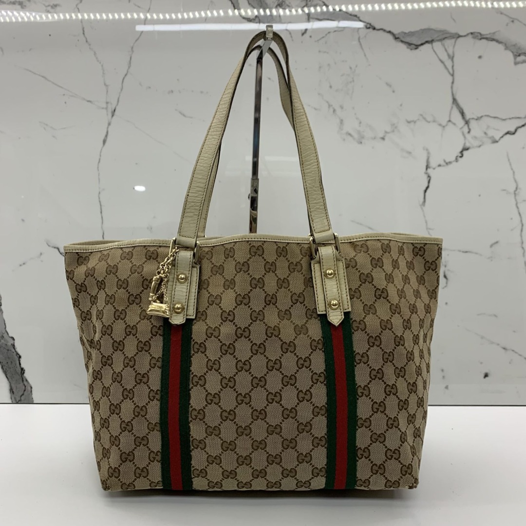 139260 gucci hotsell