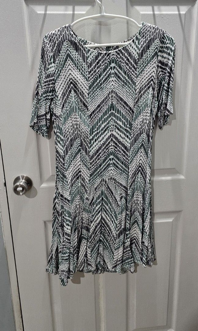 LuLaRoe Size Medium Nicki Blue And White Stripe Dress