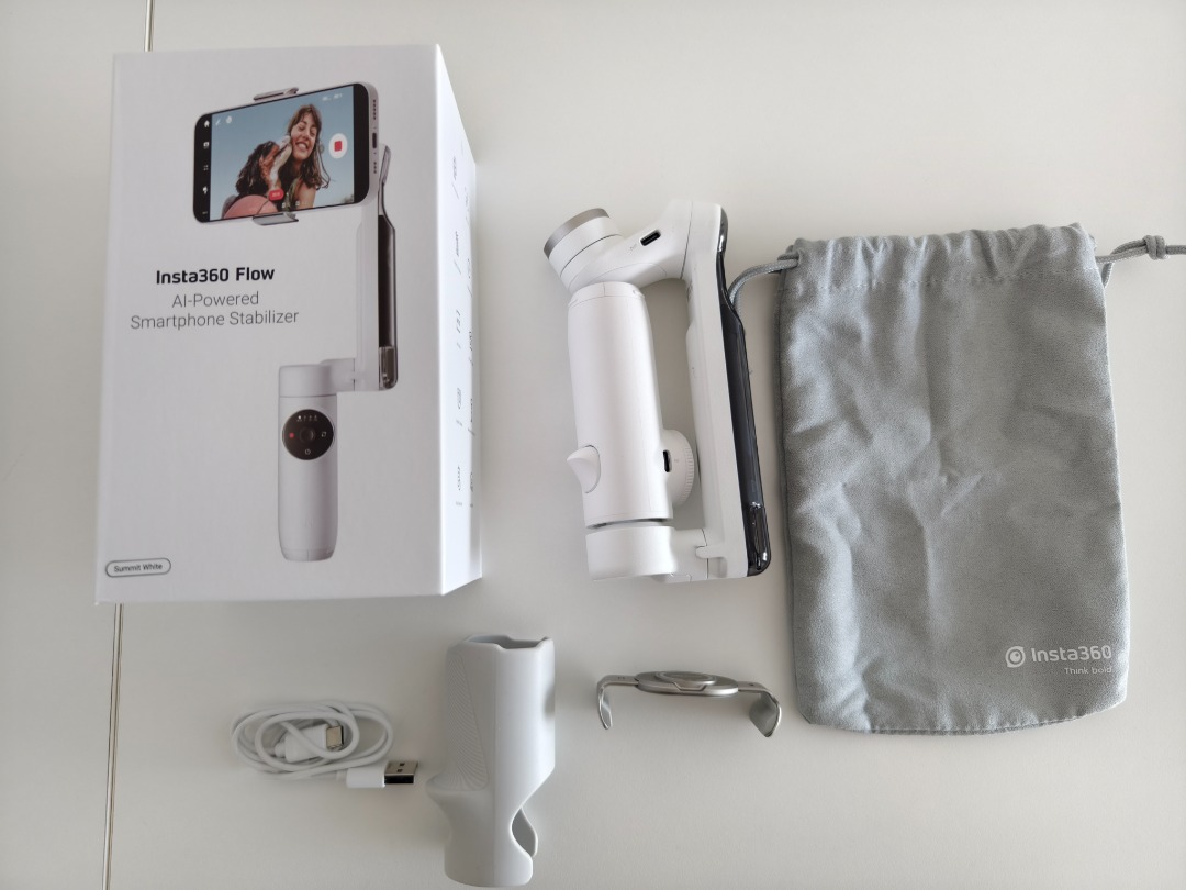 Insta360 Flow Stabilizer Gimbal (Everything in the Box), Photography ...