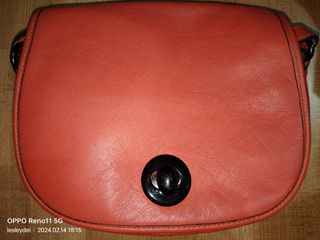 (Category: ) located in . Submitted by simpleluxuries (Listing ID 1287622652, Image 1). Description: .