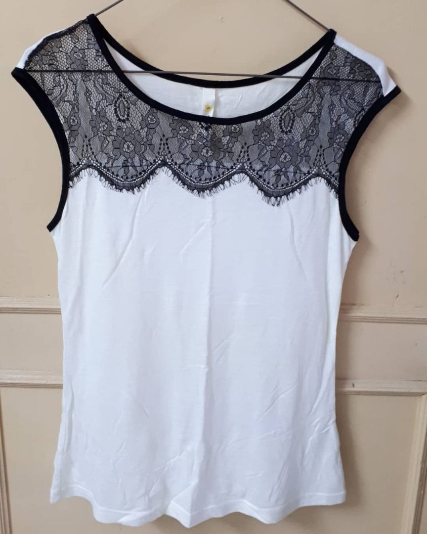 Lace Cap Sleeve Top