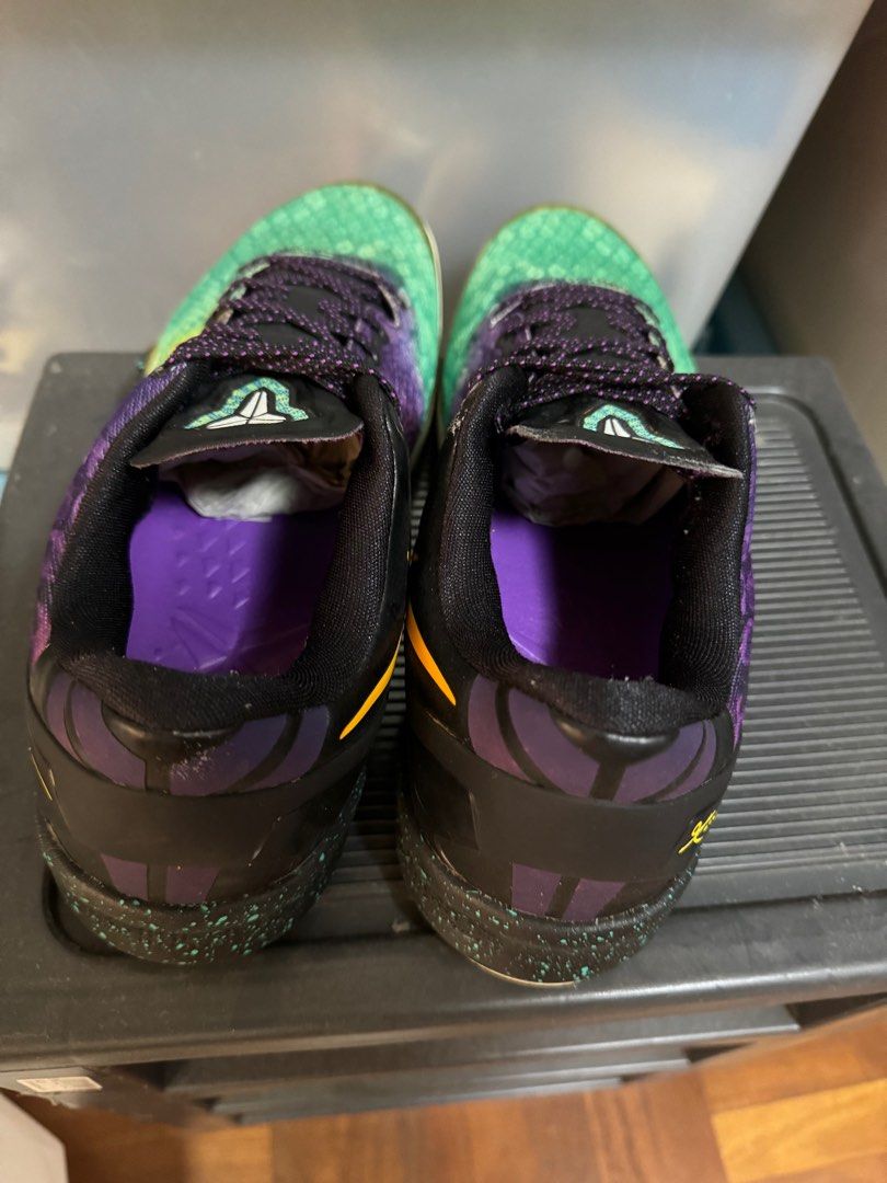 Kobe 8 Easter (Category: Sneakers) located in Singapore. Submitted by blackcap_trader (Listing ID 1287370431, Image 3). Description: Used once to go to a mall, other than dust and yellowing from the years in my collection, good condition. This is not the protro but the original Kobe 8 Us10 selling as I’m moving overseas HMU for nego Nike, adidas, under armour, Kobe, Jordan, new balance, Anta, lining, converse, Reebok, peak, rigorer.