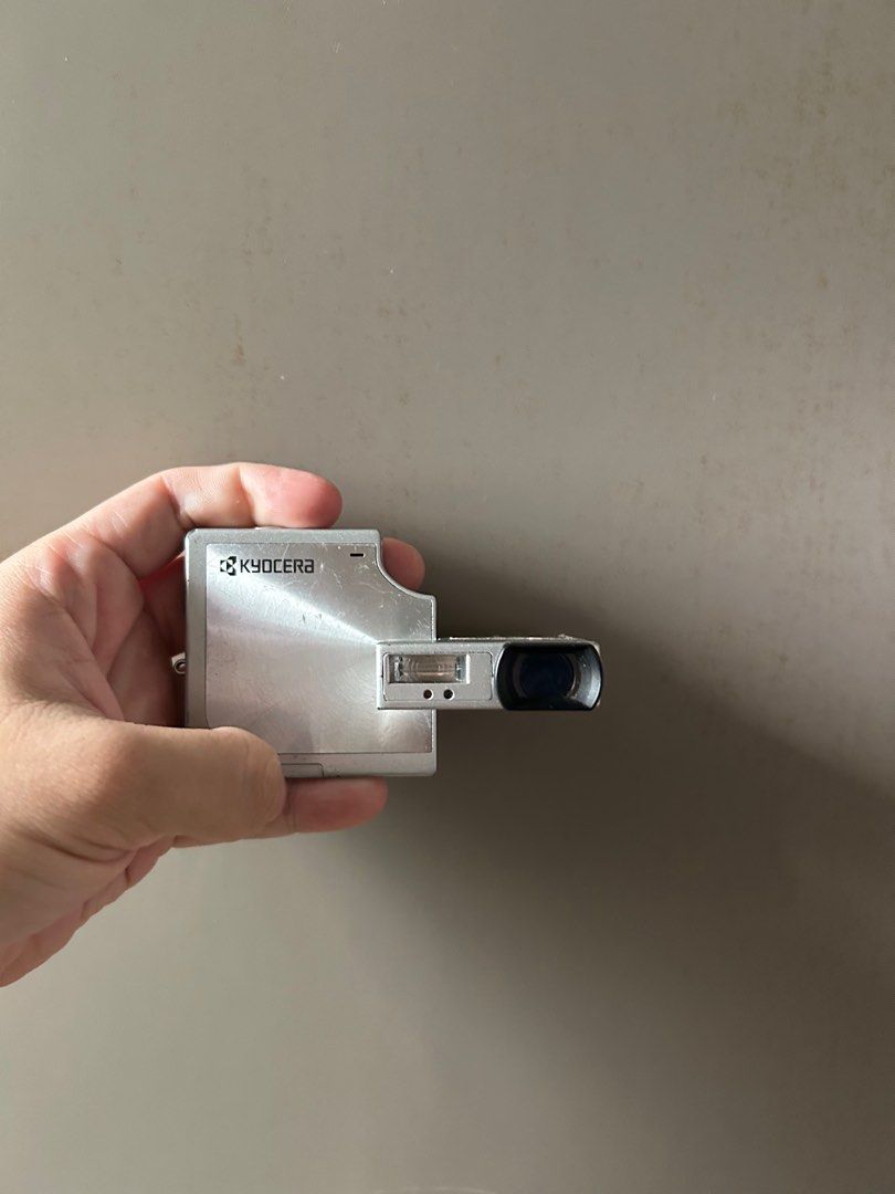 Kyocera finecam SL400R, Photography, Cameras on Carousell