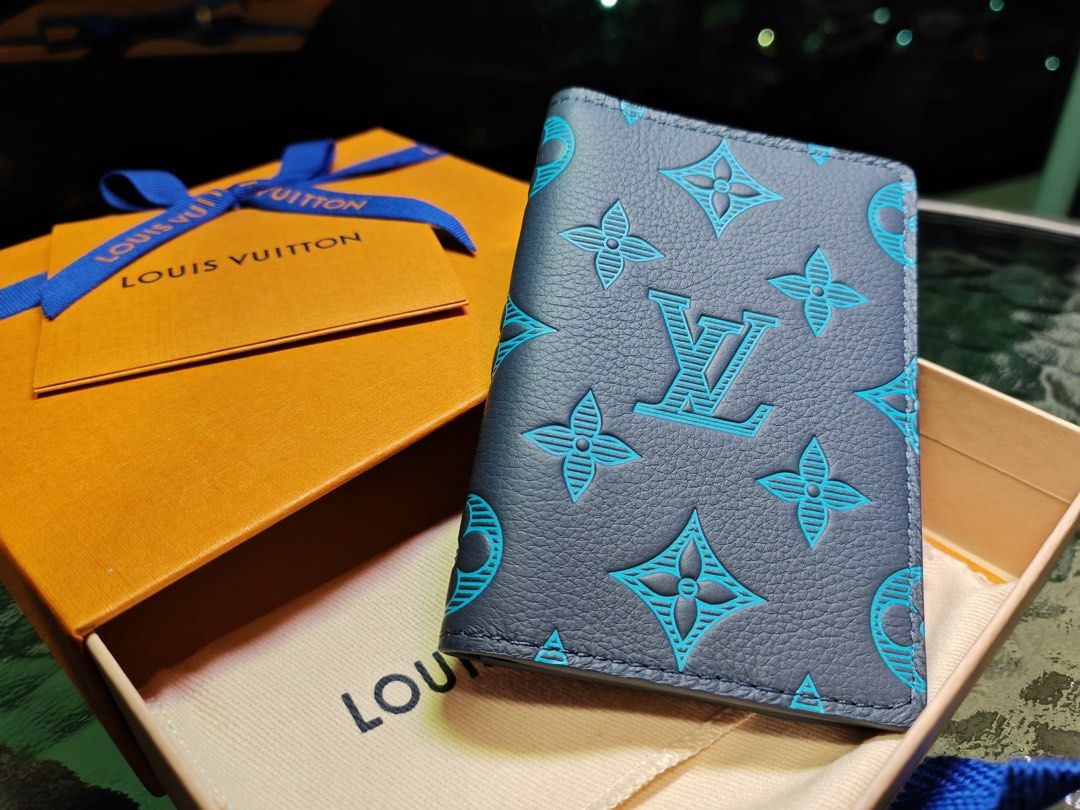 Lv pocket sales