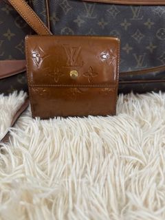 (Category: ) located in . Submitted by raila.bags (Listing ID 1287341478, Image 1). Description: .