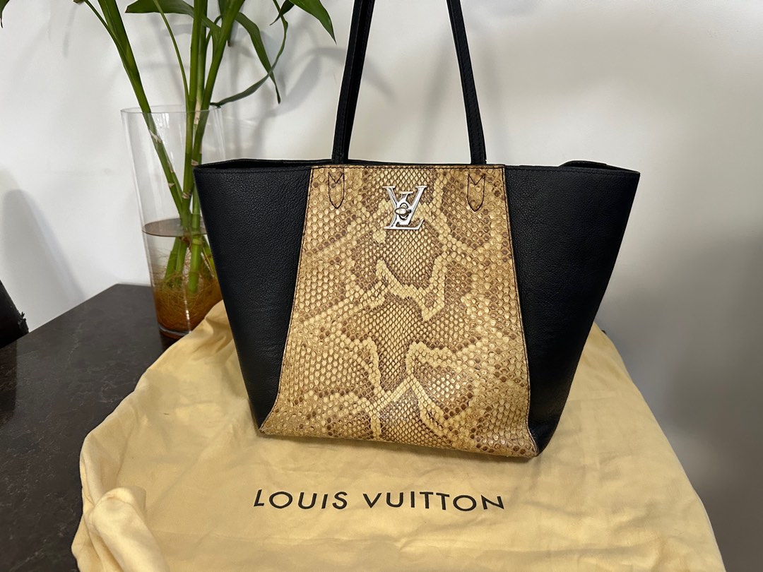 LV Shoulder Bag Python skin well used