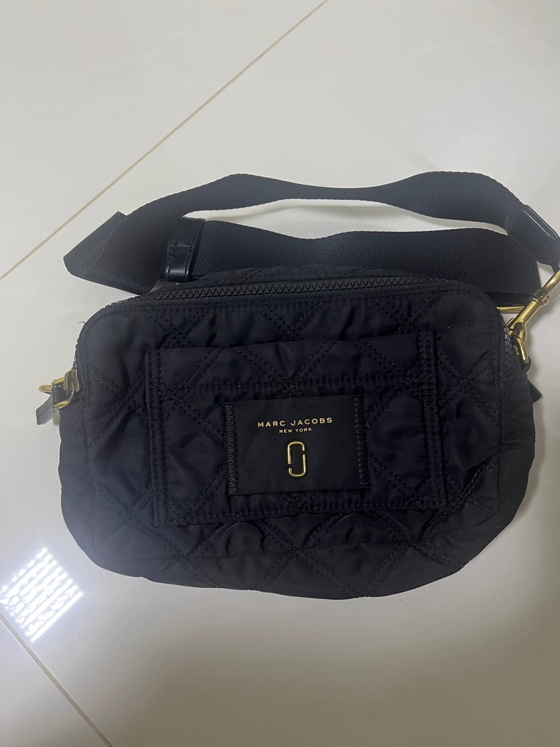 Marc jacobs sling hotsell bag