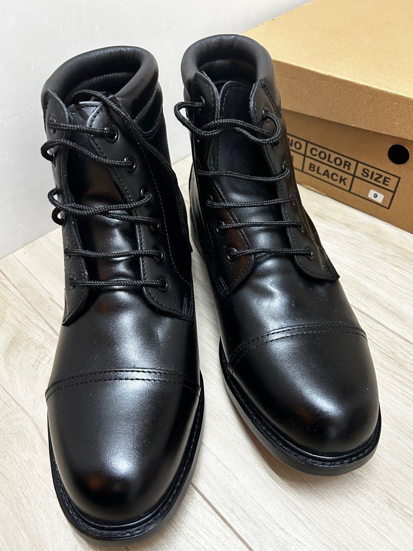 Mens top black boots
