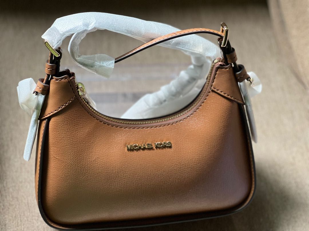 Michael Kors Wilma Small Leather Crossbody bag
