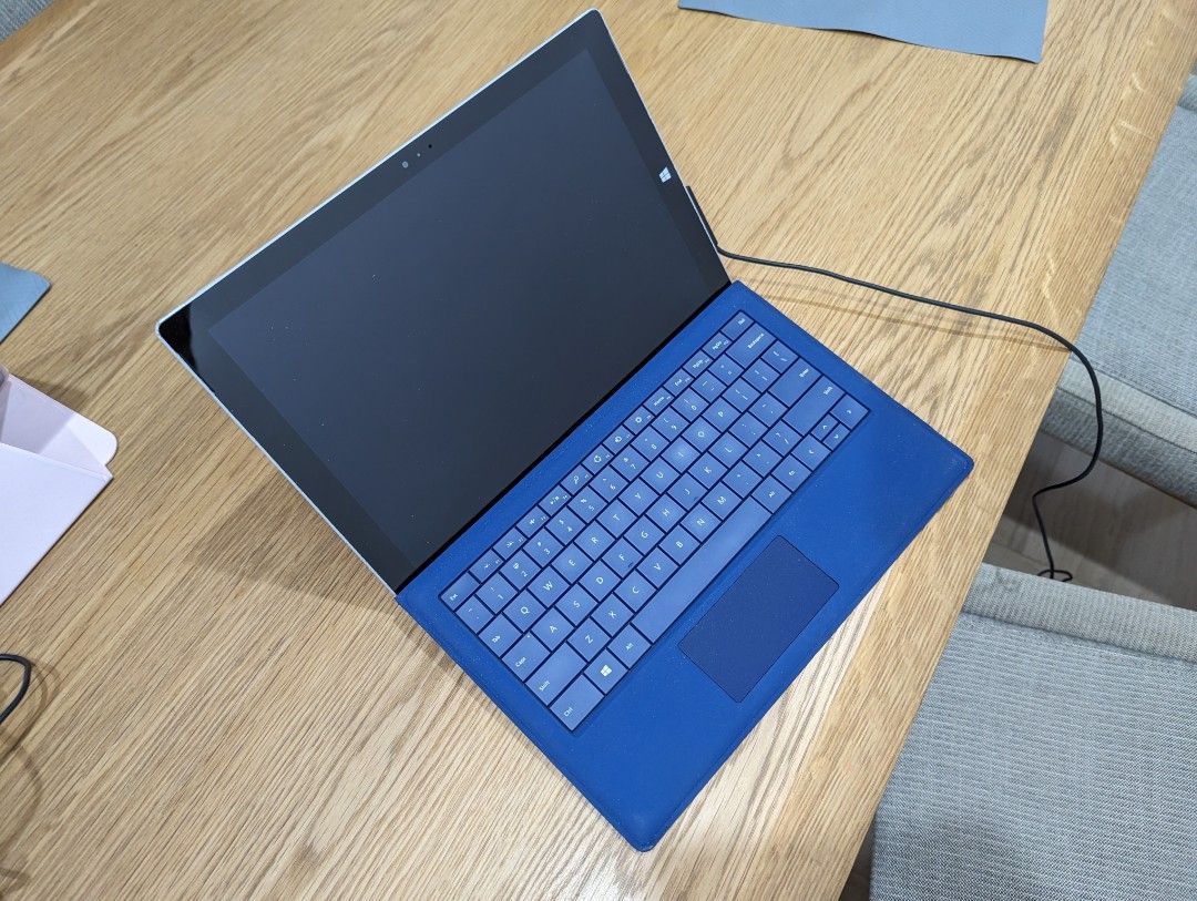 Microsoft Surface Pro 3 i5 256GB SSD 8GB RAM touchscreen not working
