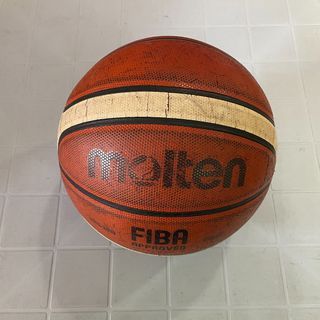 Molten GL7X Official Basketball FIBA Approved