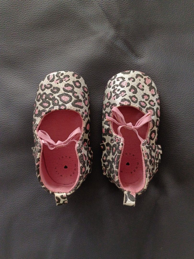 9 12m Mothercare Leopard print Pram Shoes