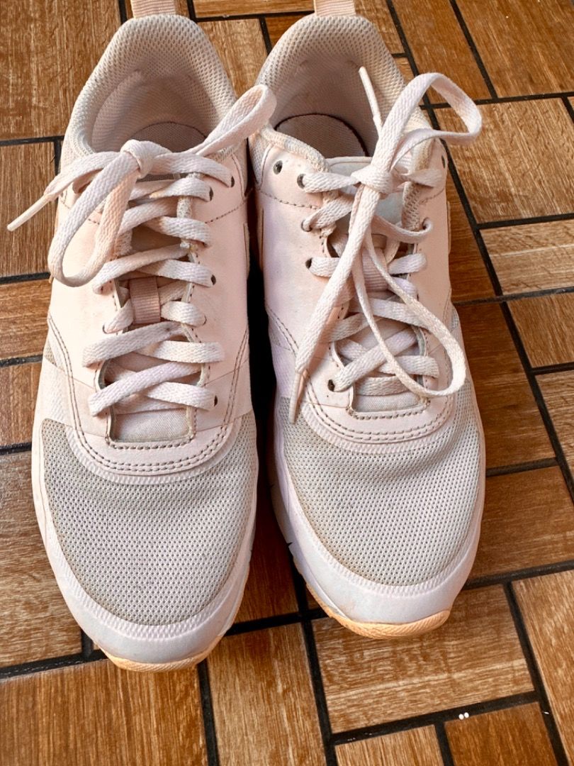 Nike air max vision running 2025 shoes