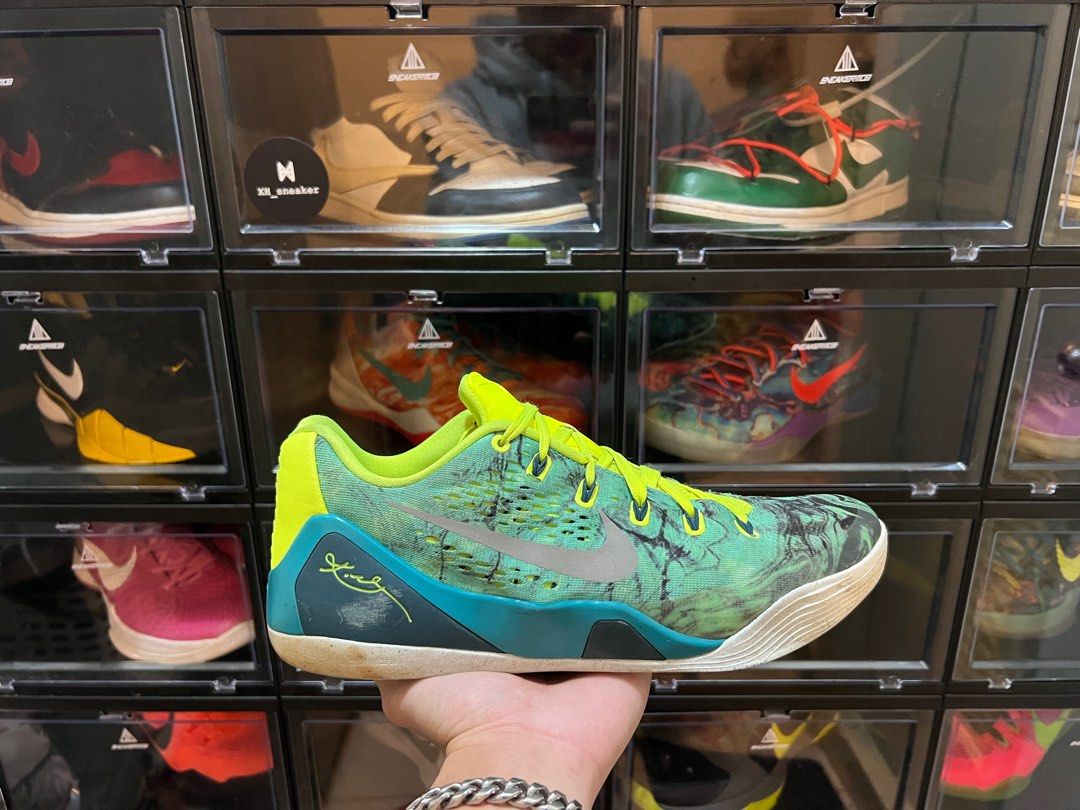 Kobe 9 easter store