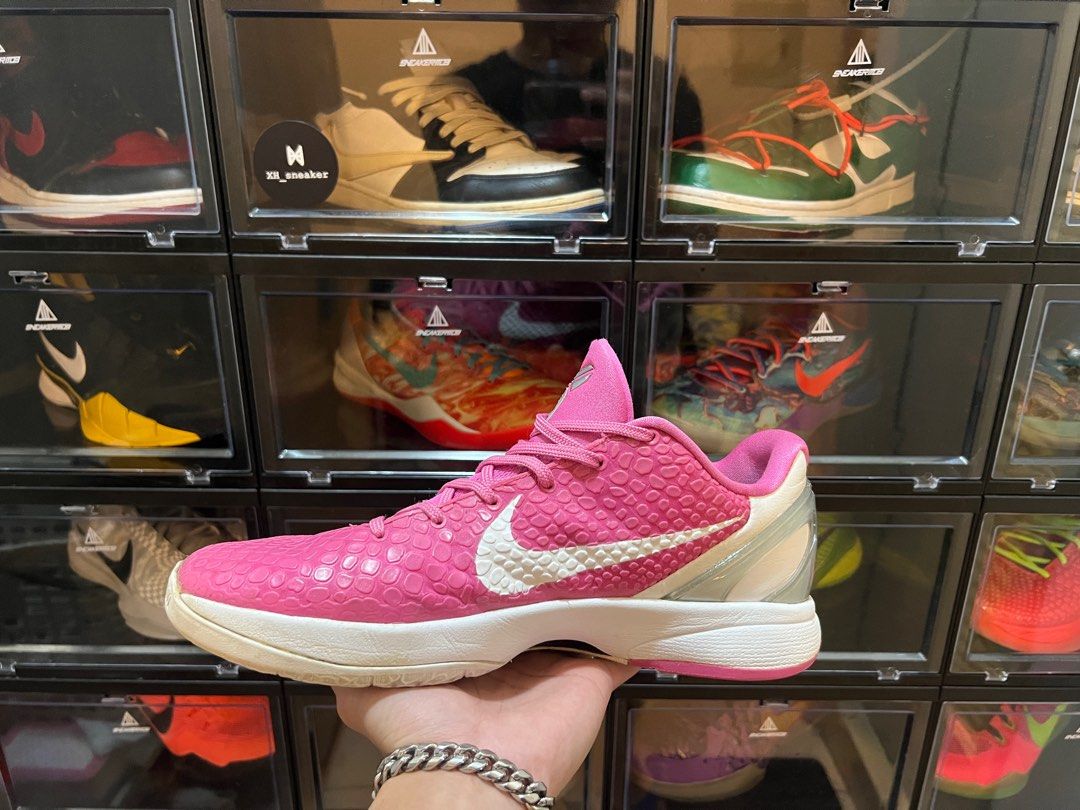 Kobe shop think pink