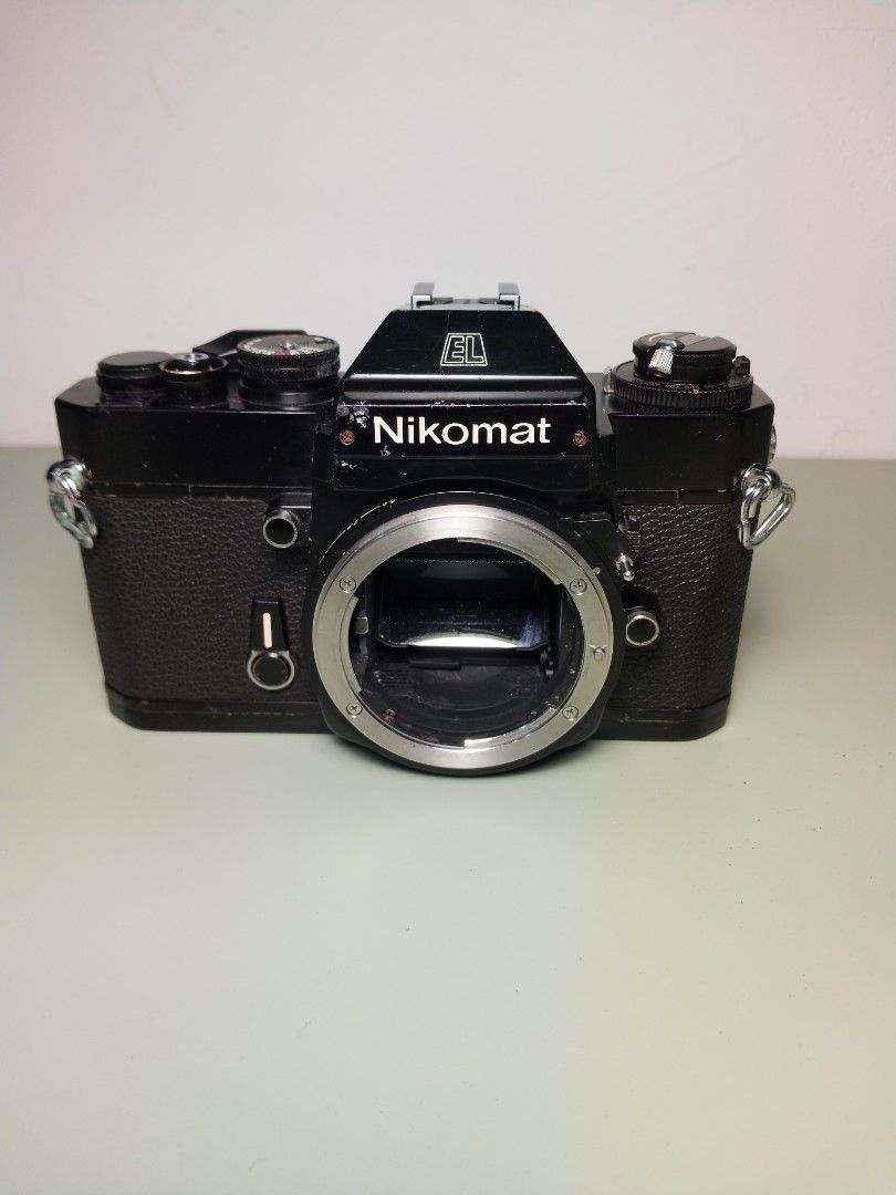 Nikomat EL + Nikkor-H 50mm F2 Non-Ai lens 35mm film camera kamera