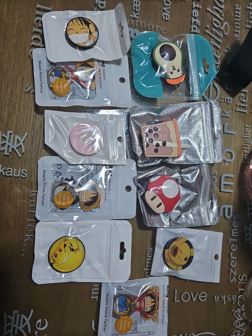 POP SOCKET (Category: Mounts & Holders) located in Singapore. Submitted by FashionGarage (Listing ID 1287481459, Image 1). Description: various designs of pop sockets! 1 for $2 buy 3 for $5! can mix and match.