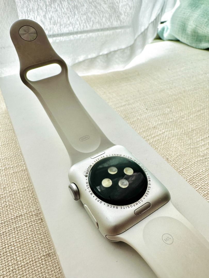 Pre loved Apple Watch Series 3 Aluminum case with White Sport Band Batt health over 90