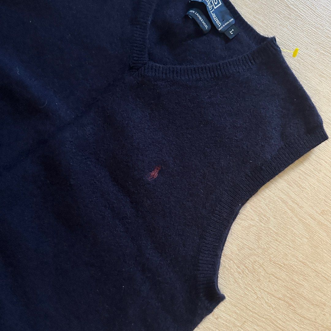 Ralph Lauren Wool Vest (Category: Vests) located in Manila. Submitted by citrinexiii (Listing ID 1287469855, Image 3). Description: 20x21 Issue: Has holes but not visible when stretched (see pic).