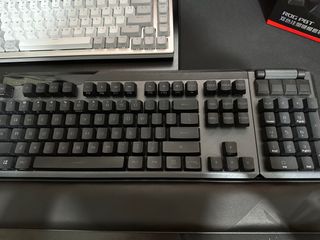 （分類：）位於 。 由 kikibbpig 提交（商品編號 1287537418，圖片 1）。簡介： 。