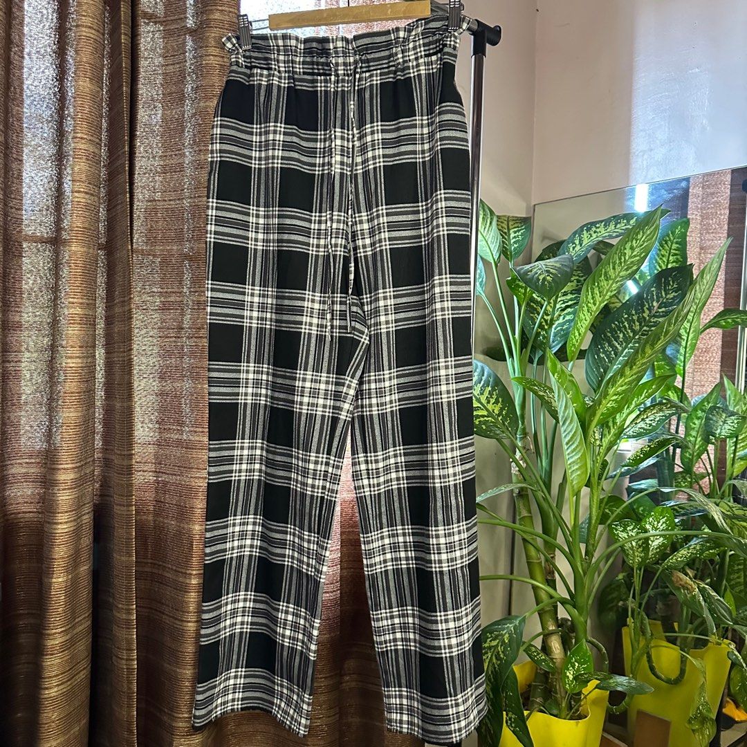 Uniqlo Check Dress Pants