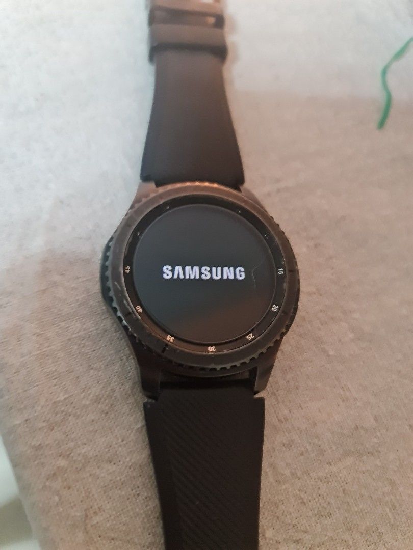 Samsung Gear S3 Frontier can use Strava can use Esim