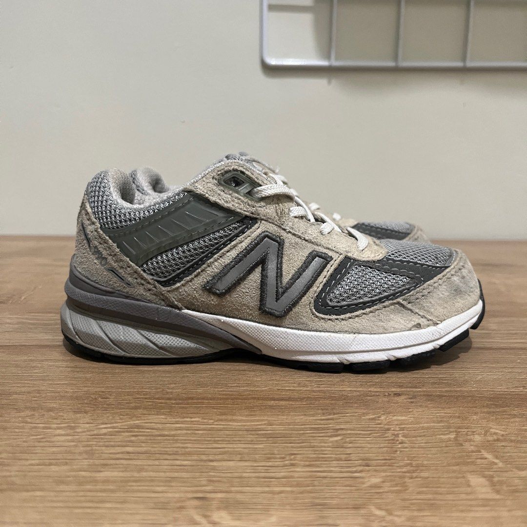 Balance 990v5 New Balance 15 Grey New Balance V5 15 Sepatu Lari