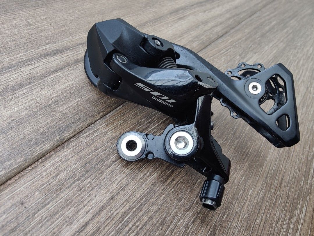 Shimano 105 11 2025 speed rear derailleur