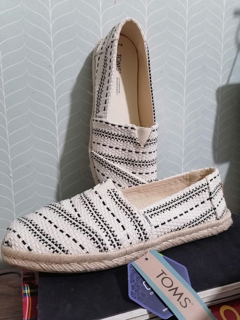 Natural arrow embroidered mesh women's classics hot sale