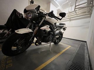 （分類：）位於 。 由 uncle_wil 提交（商品編號 1287357435，圖片 1）。簡介： 。