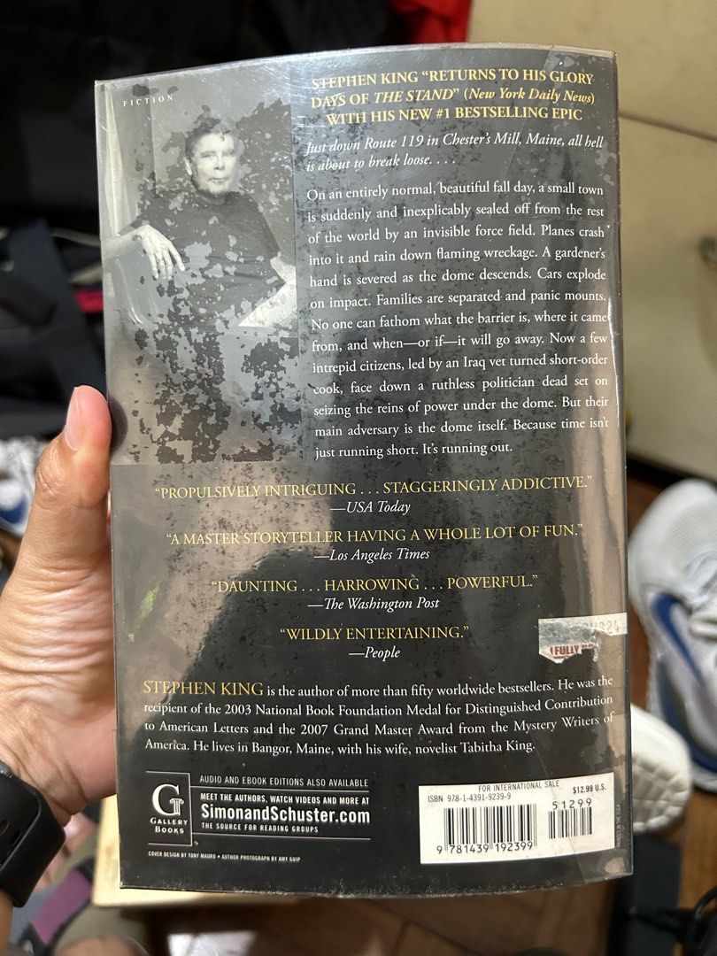 Under the Dome by Stephen King (Category: Storybooks) located in Quezon City. Submitted by projectbernice (Listing ID 1287374422, Image 2). Description: Item is as seen in pictures. Book is located in Culiat Q.C. Shipping through LBC, Moveit or Lalamove. Payment through Gcash and Metrobank..