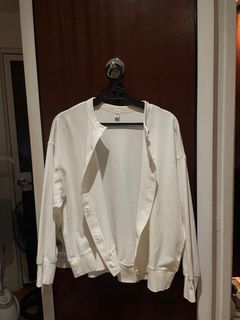 (Category: ) located in . Submitted by calliemanila (Listing ID 1287331402, Image 1). Description: .