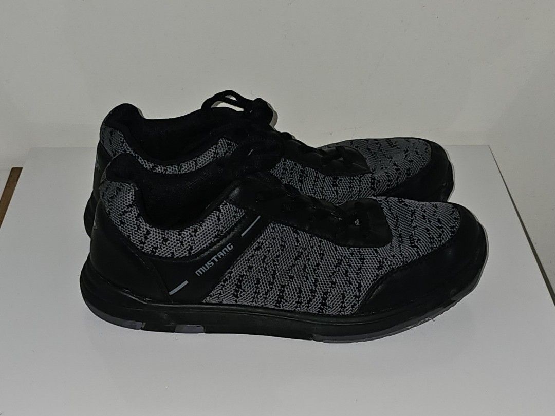 Cheap used bowling shoes shop
