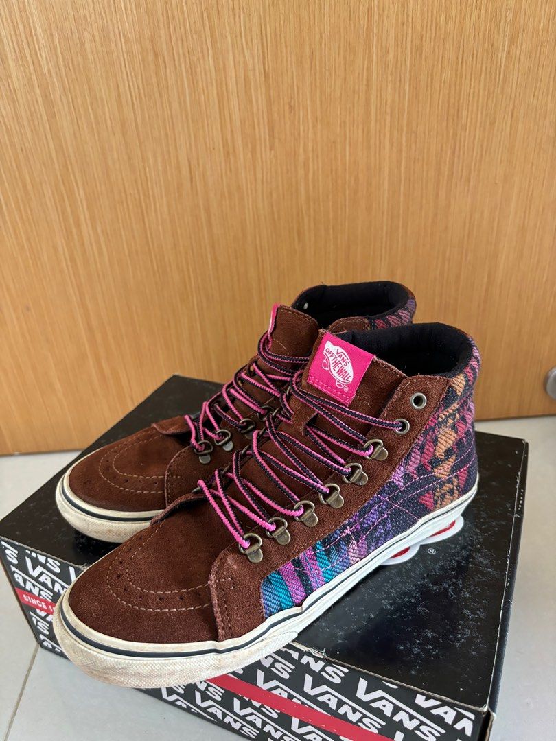 Vans shop monk's robe