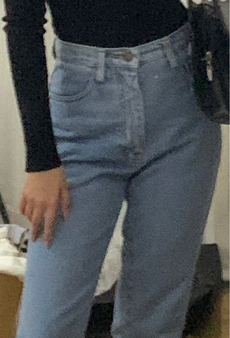 Vintage High Waisted Denim Jeans (Category: Jeans) located in Quezon City. Submitted by fromthearchive (Listing ID 1287567710, Image 2). Description: Fave pair of mom jeans Super thick and high quality denim!! Best fits waistline is 25-26 Small unnoticeable stain but otherwise, no other flaws DM for more pics!.